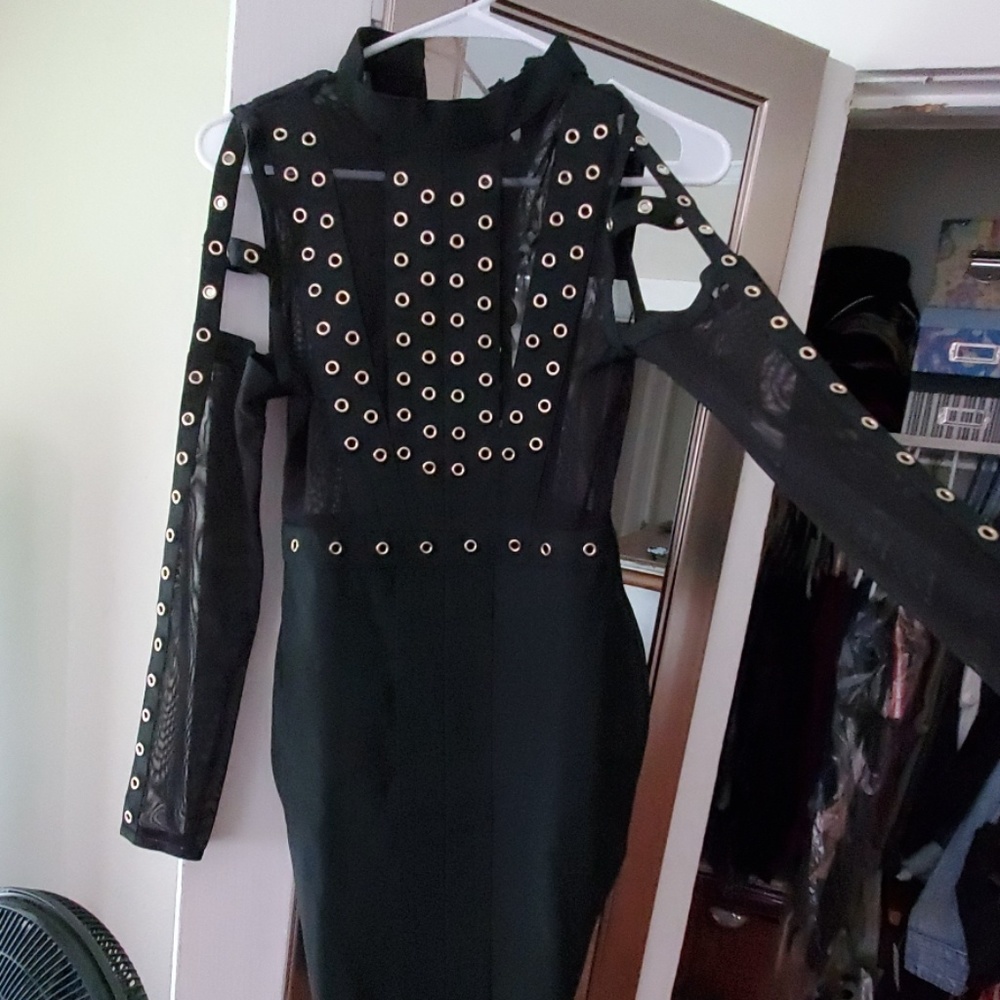 Dress - Picture 4 of 6